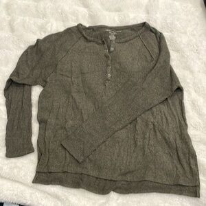 American eagle long sleeve Henley top